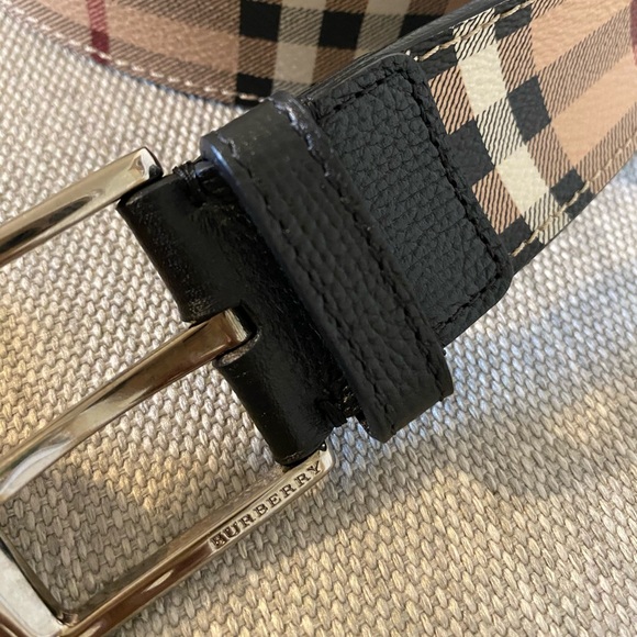Authentic Burberry Belt - Picture 1 of 5